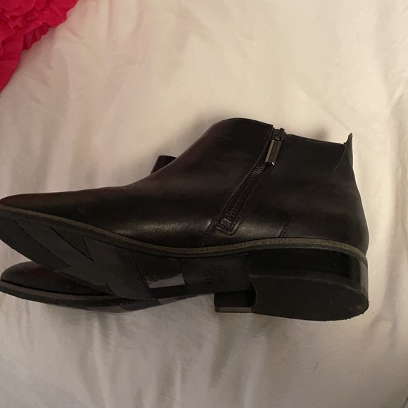 Karl Lagerfeld leather booties - Picture 3 of 5